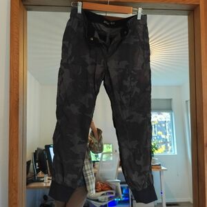 Prana camo gray pants size 6